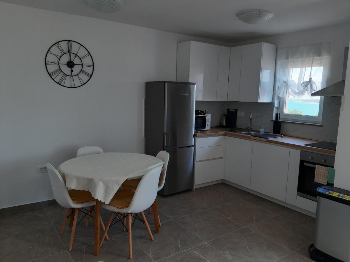 Gita Apartmani Čižići Exterior foto